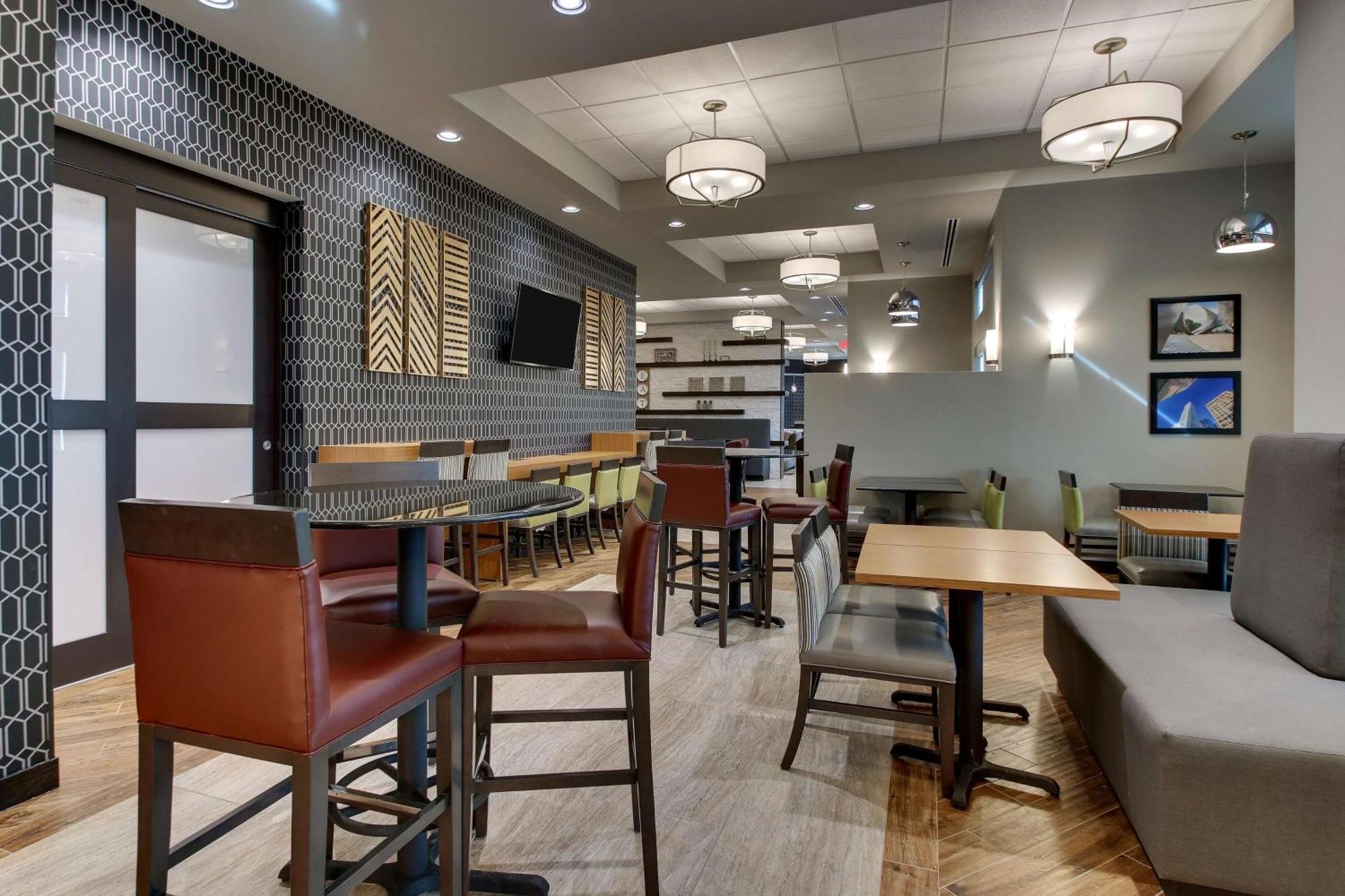 Drury Inn & Suites Cleveland บีชวูด ภายนอก รูปภาพ