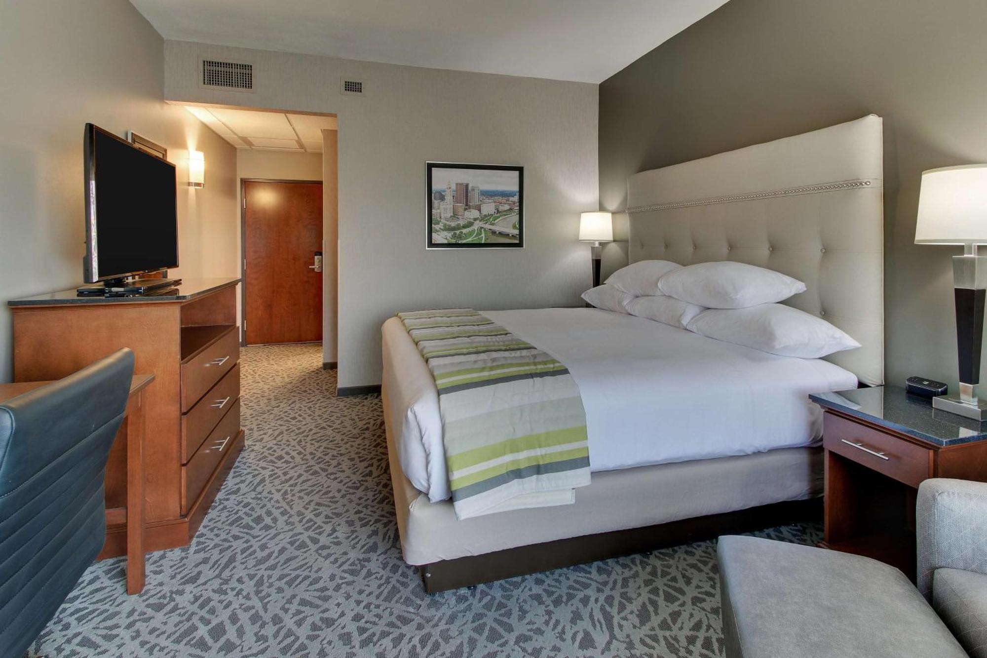 Drury Inn & Suites Cleveland บีชวูด ภายนอก รูปภาพ
