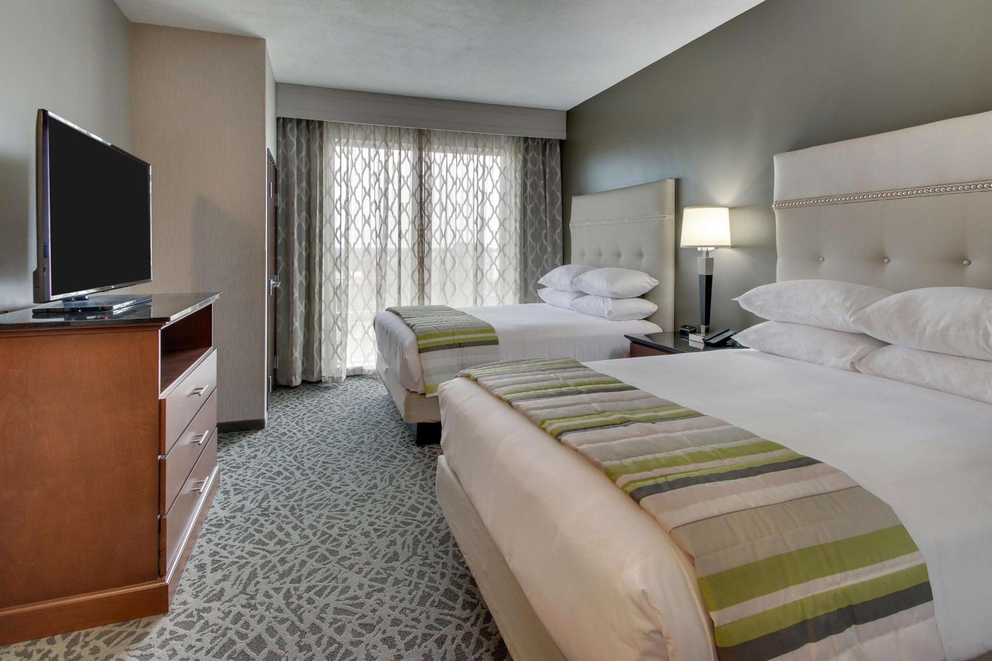 Drury Inn & Suites Cleveland บีชวูด ภายนอก รูปภาพ