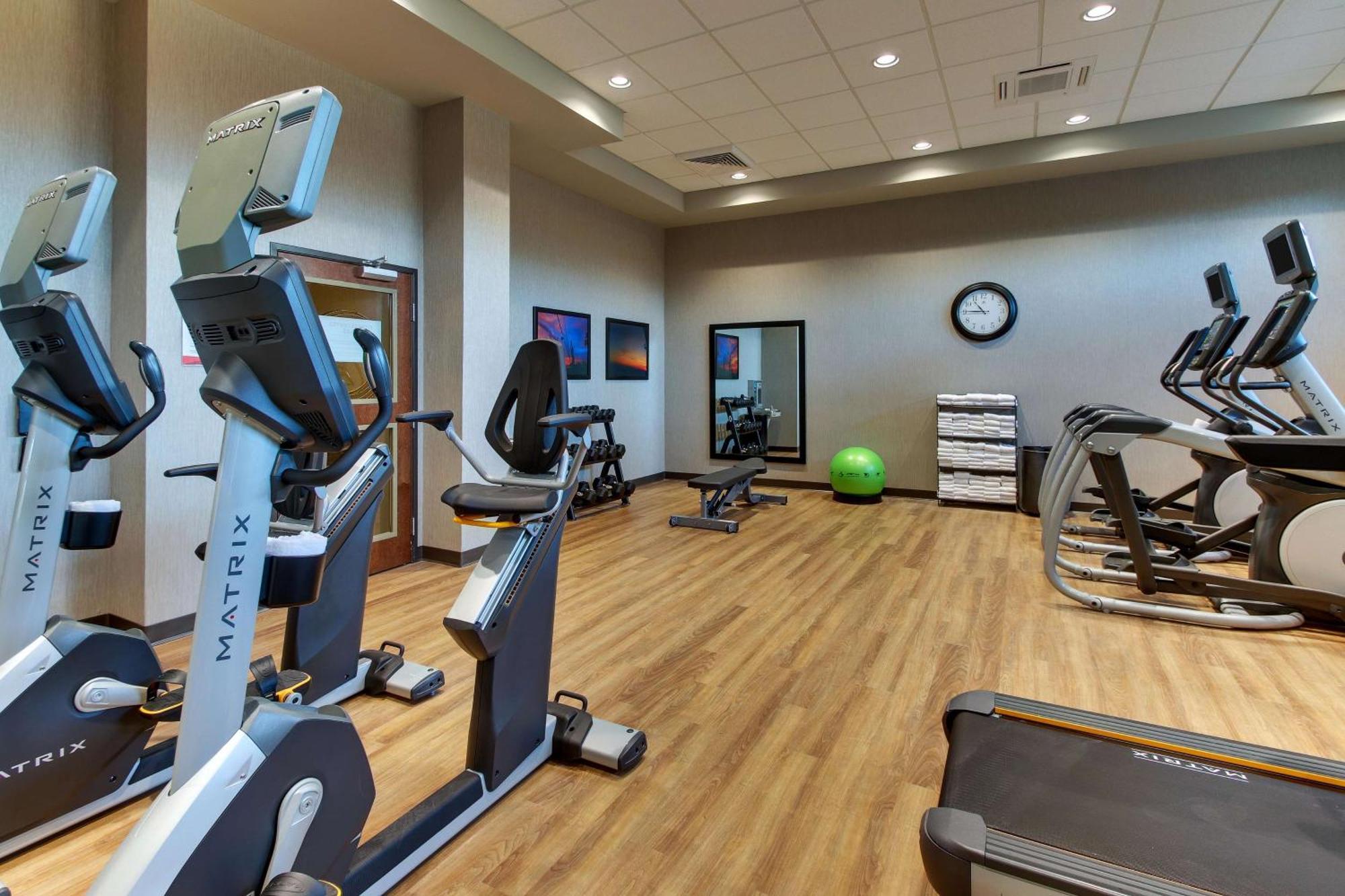 Drury Inn & Suites Cleveland บีชวูด ภายนอก รูปภาพ